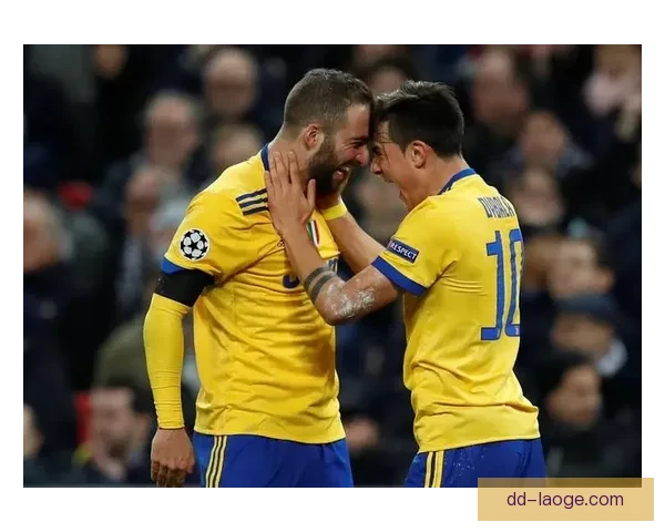 伊瓜因破纪录意甲单赛季轰下36球领跑欧洲足坛震撼表现